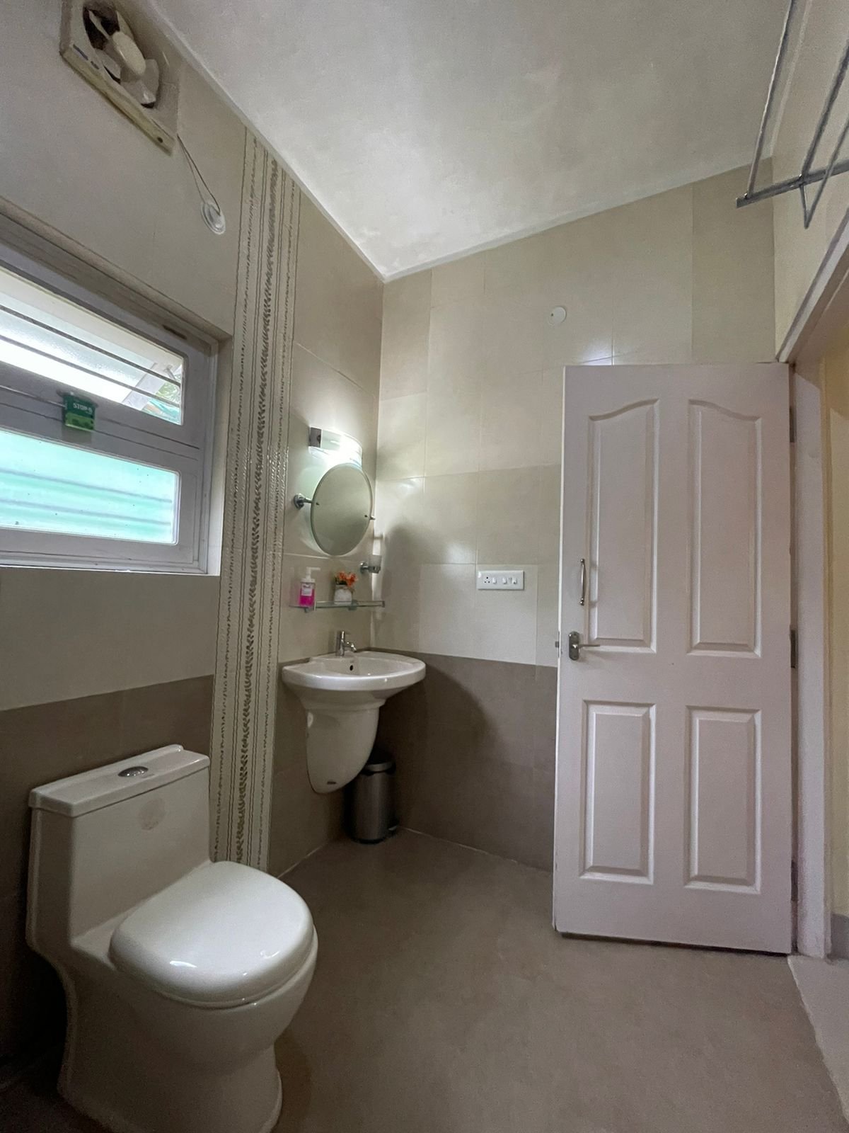 WhatsApp Image 2025-09-09 at 13.26.08